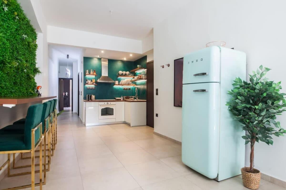 Beautiful Elegant Apartment Next To Monastiraki Ateny Zewnętrze zdjęcie