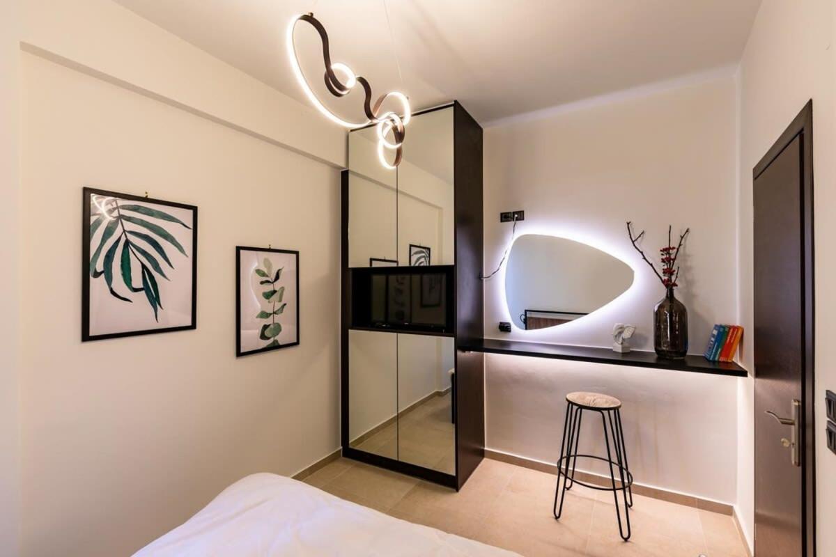 Beautiful Elegant Apartment Next To Monastiraki Ateny Zewnętrze zdjęcie