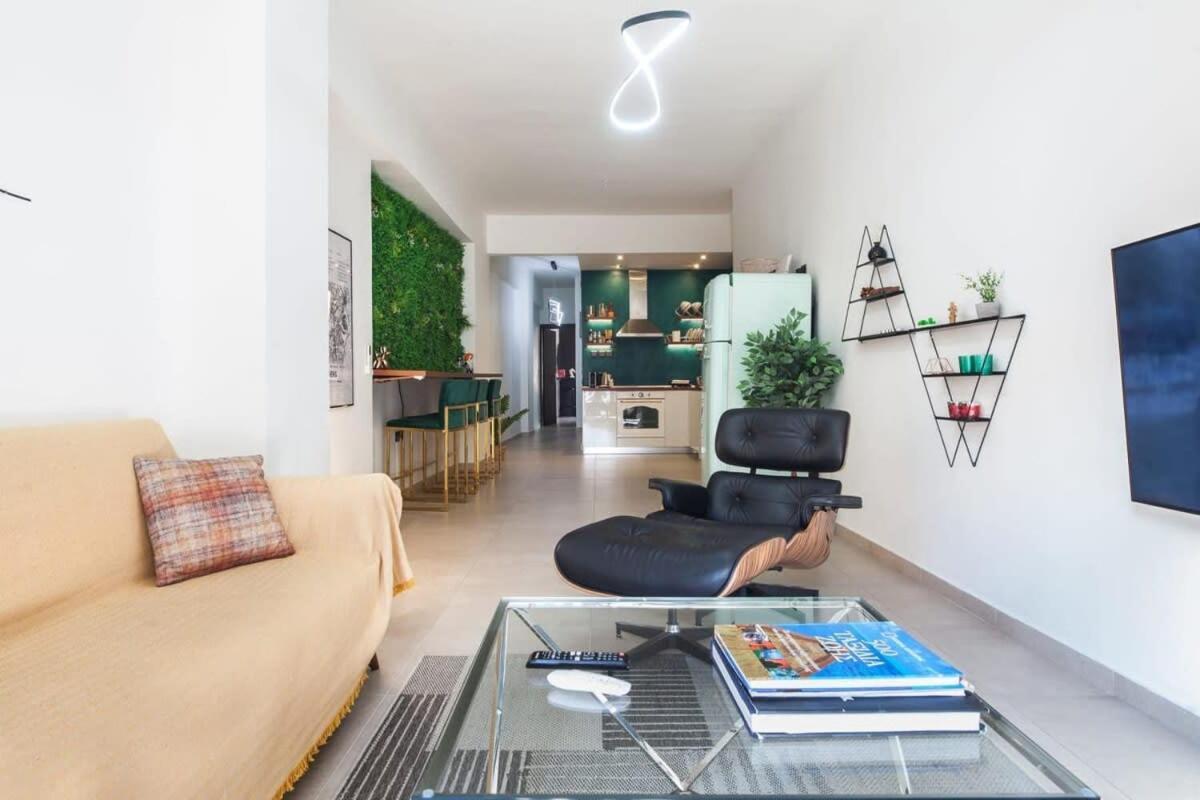 Beautiful Elegant Apartment Next To Monastiraki Ateny Zewnętrze zdjęcie