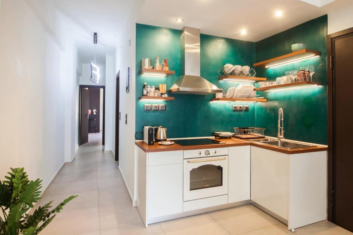 Beautiful Elegant Apartment Next To Monastiraki Ateny Zewnętrze zdjęcie